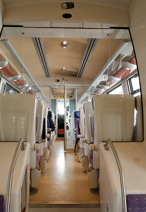 TREの車内2