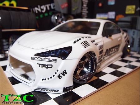 Round.73 【SOLD】D-like製 FT 86 concept ソリッドホワイト | FRIGUS