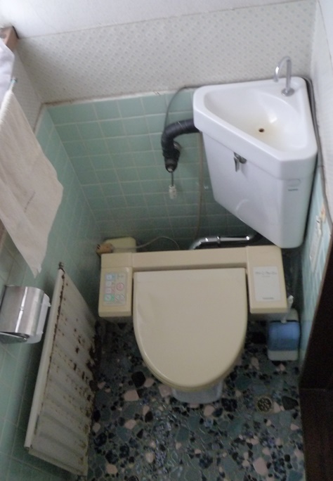 トイレリフォーム工事前.JPG