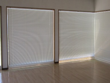 ブラインド取付2.JPG