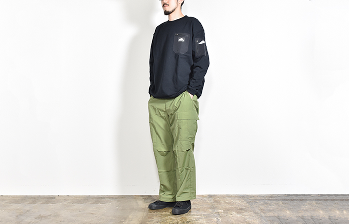 【美品】DESCENTE ddd カーゴパンツ　ベージュ　XL 撥水　ナイロン