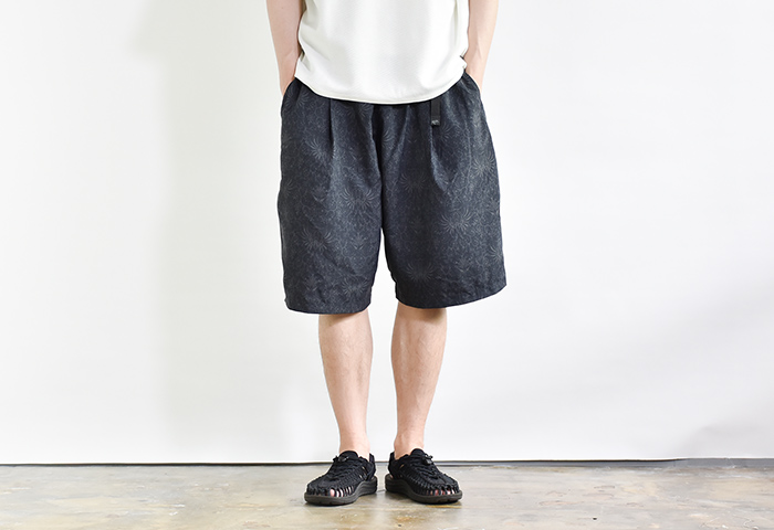 トリプルネームコラボの総柄ショーツ(BAMBOO SHOOTS×rajabrooke