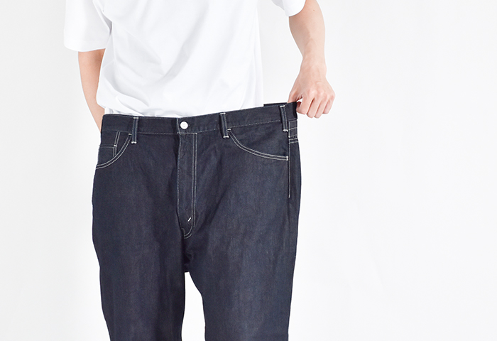 ぎゅっと絞って穿くデニム(KAPTAIN SUNSHINE / WIDE 5POCKET Trousers 