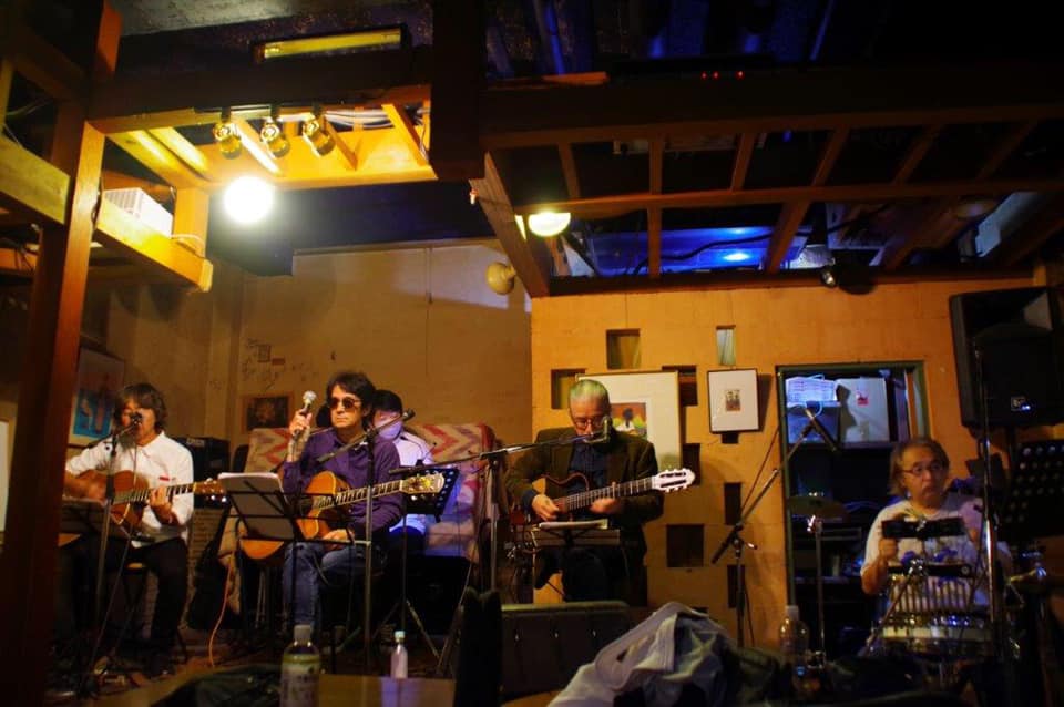 下北沢ライブ よんぼの「明日に乗って」