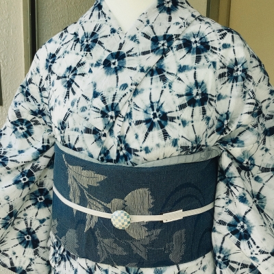 涼しげな白地の絞りの浴衣 | 時代布池田ブログ