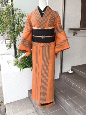 安い特販 着物と帯オレンジ y201◾️アンティーク時代大島紬11点