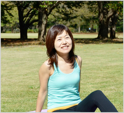 yuka_prof01_400.jpg