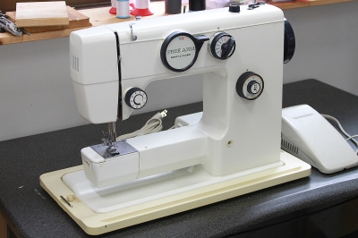 RICCAR RZ2600 FREE ARM リッカーRZ2600 トホホなフリーアームの