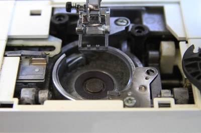 brother BC-6000 ブラザー BC-6000の送り歯と下糸巻き修理 | 北九州で