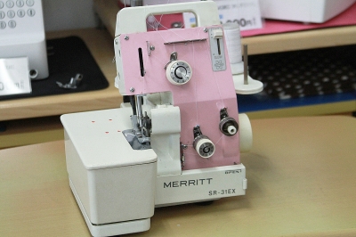 昭和レトロ シンガー メリット ロックミシン MERRITT SR-11 裁縫