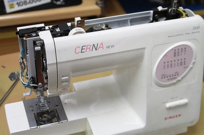 SINGER CERNA NEW 2555 シンガー セルナ2555の電源は入るが動か