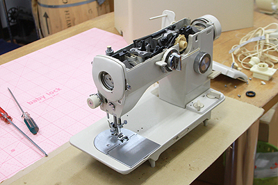 JUKI FROU FROU Model HZD-681 JUKI フルフル 681の固着と下糸巻き他の