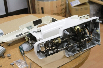 SINGER 103UTT PLUMEUX シンガー職業用ミシン 103UTT プリュムー
