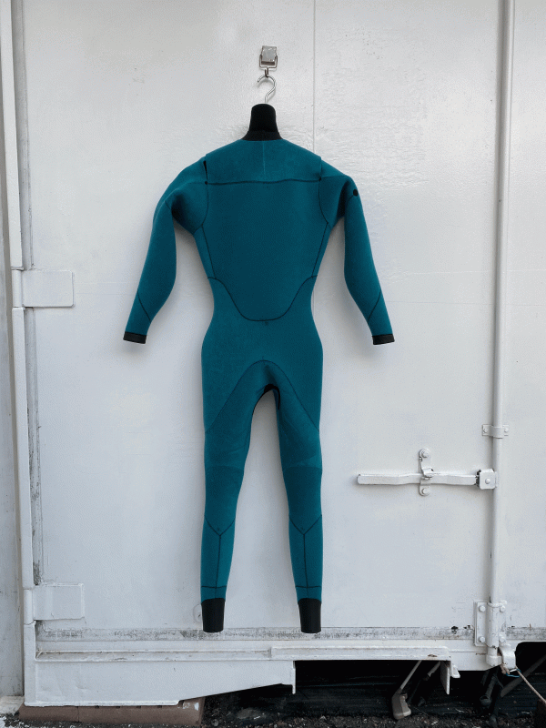 ION　ウエットスーツ　冬用 IONウエットスーツ冬用