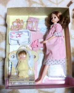 リカちゃんがママになりました！ こんにちは 赤ちゃん