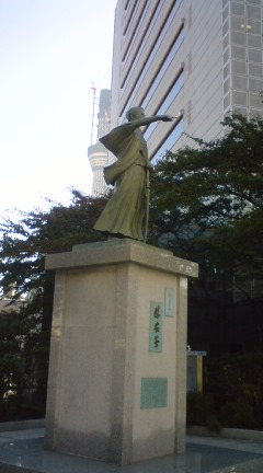 勝海舟の像