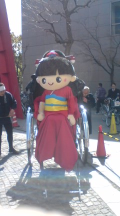 吾妻橋のゆるキャラ「あづちゃん」よろしくお願いします。