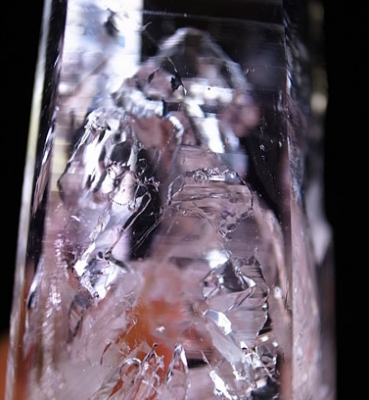 ブランドバーグ産 水入りアメジスト ミーアクリスタル