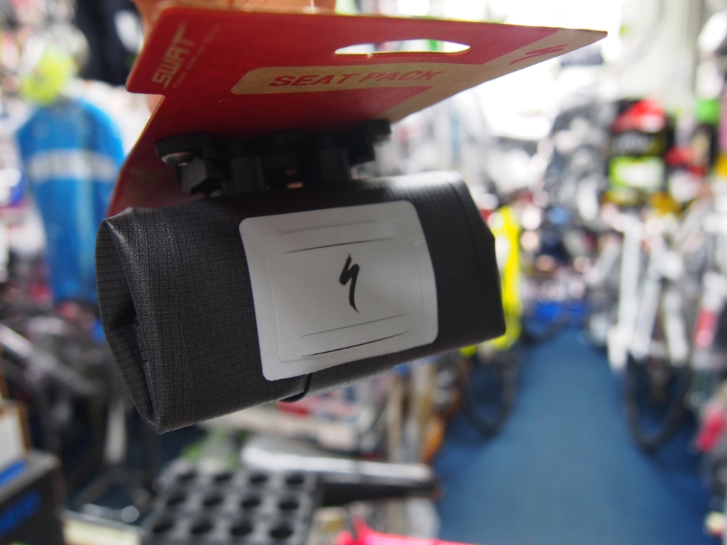 specialized stormproof seat pack