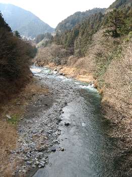 多摩川(寸庭橋より川上)