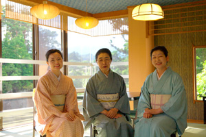 龍峡亭の女将三代2