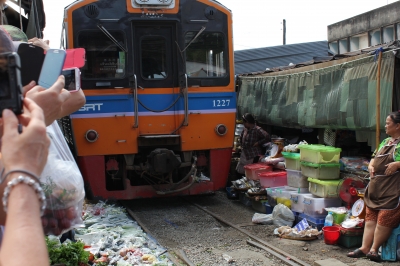 線路市場