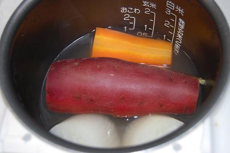 根菜だって柔らか 炊飯器で離乳食作り Mioのレシピブック
