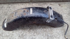 yd125 リアフェンダー サビ取り再塗装
