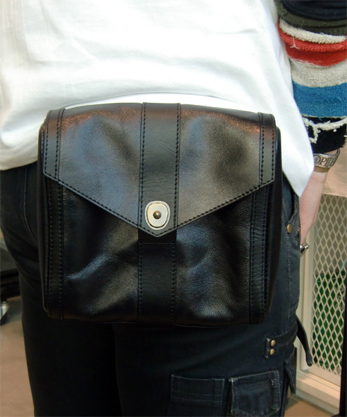 更新0306□【blackmeans】70GAC141-1 LEATHER POUCH BAG□ 販売