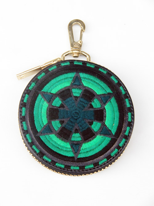 更新1127□【blackmeans x FUÜDOBRAIN】Embroidely Circle Pouch