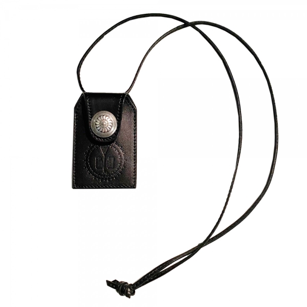 【新作からSALEアイテム等お得な商品満載】 更新0121□【blackmeans】LEATHER CHARM NECKLACE【御守ケース 小物