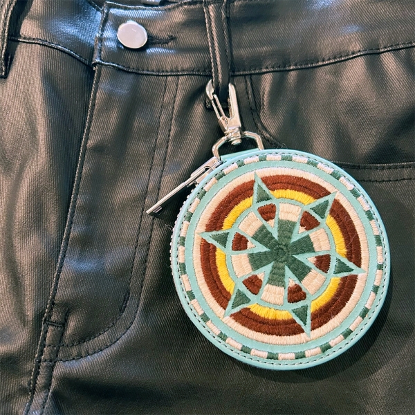 更新0621□【blackmeans】 Embroidery Circle Pouch new color 更新0621□【blackmeans】 Embroidery Circle Pouch new color
