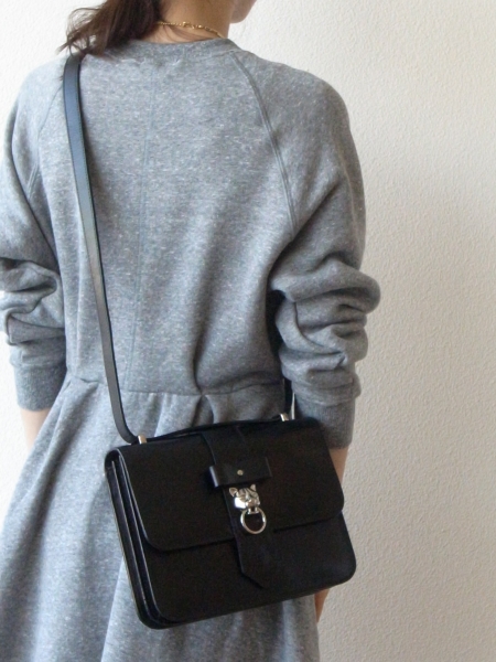 100_9335_r1.jpg