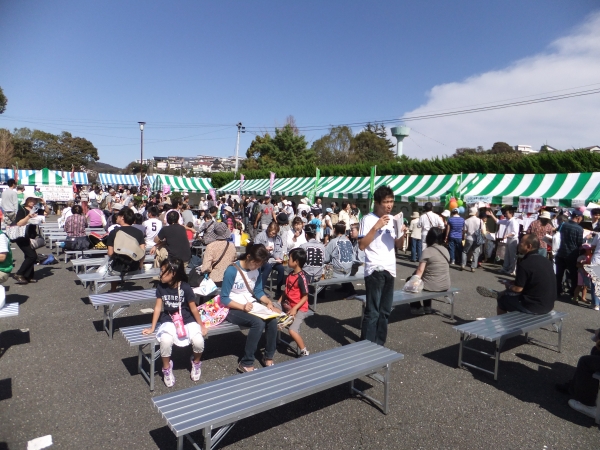 市民まつりの賑わい