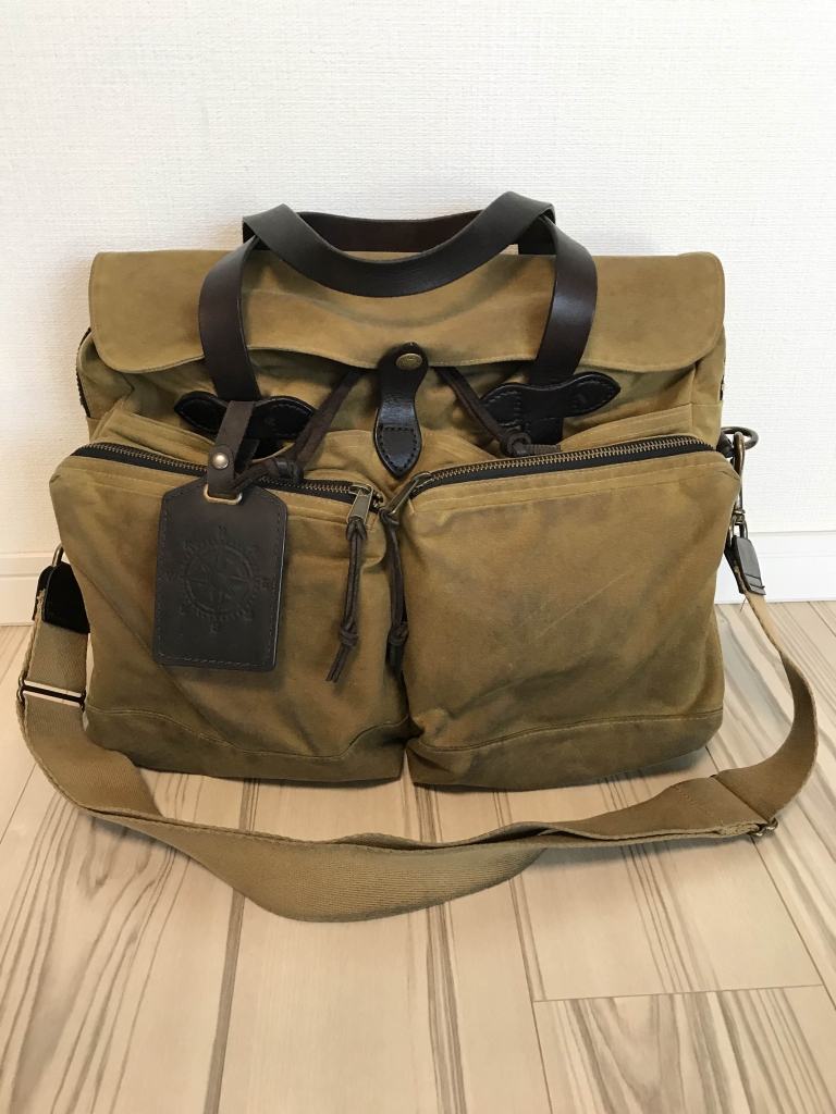 Filson 24 Hour Tin Briefcase Dark Tan 1年後 Hsysblog