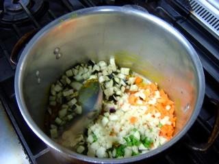 野菜を入れます