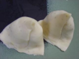 三角錐に整えます