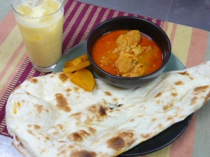 骨付きチキンカレー