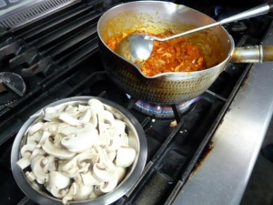 マッシュルームとチキンのカレー