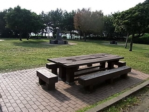 ベンチ