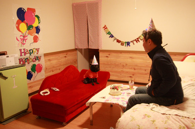 ひそかにお誕生日会準備
