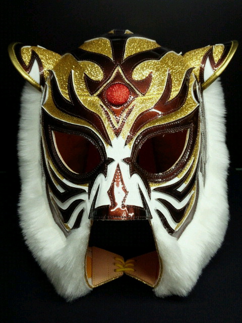 即納！最大半額！】 サイン入り TIGER製マスク 初代タイガーマスク 