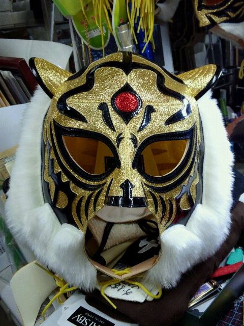 初代タイガーマスク』のマスク制作工場③ | プロレス・マスク 
