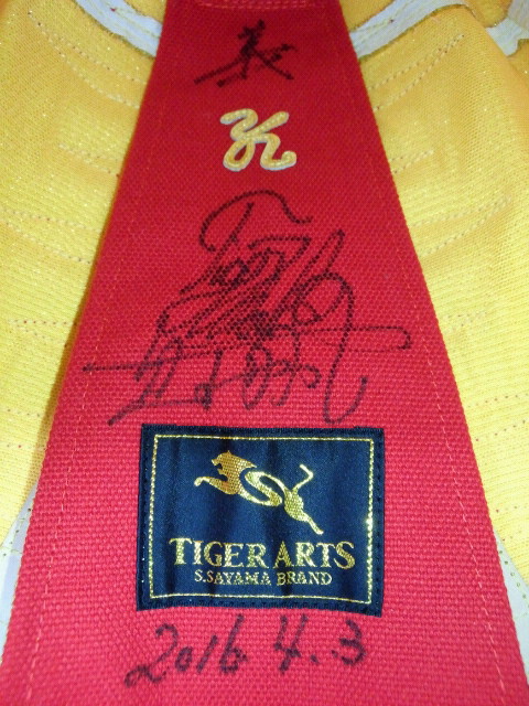 初代タイガーマスク】本人着用済み/紅メタ伝説グラデーション ( 初回