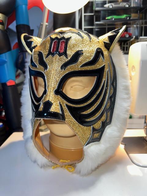 ＹＮ製 初代タイガーマスクのプロレスマスク ブルメタヤギリ 試合用 デビュー30周年 初代タイガーマスク「ブルメタ・ヤギリ」YN製 | M26
