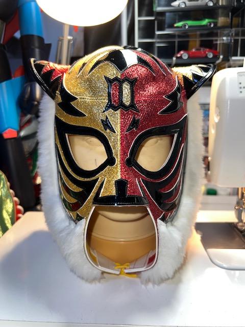 初代タイガーマスク Ⅲマーク 赤×金ハーフ MGE〔オーナーズマスク