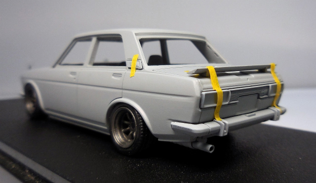 イグニッションモデル 1/43 ブルーバード510 SSS 4ドアセダン