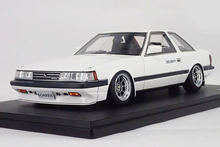 希少カラー トヨタ ソアラ 2.0 GT Z10 イグニッションモデル 1/18 ソアラ（Z10）」カラーサンプル 2種 | ignition model