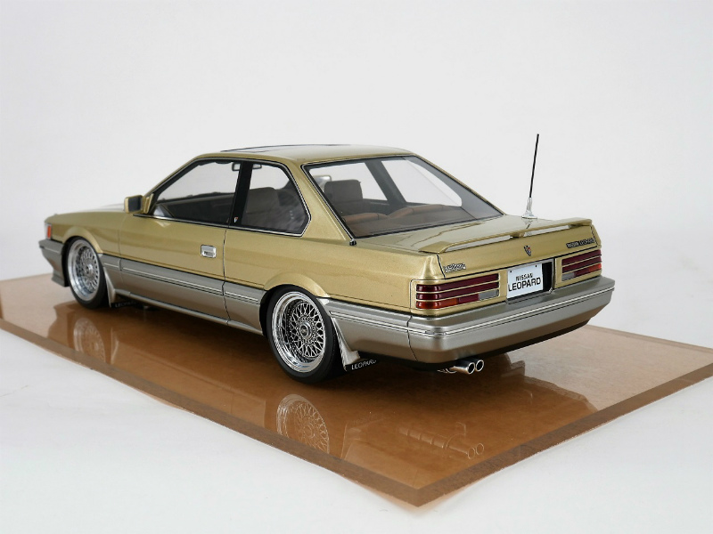 保証書有イグニッションモデル　1/18 日産レパード　F31前期アルティマ　4台　未開封新品 乗用車