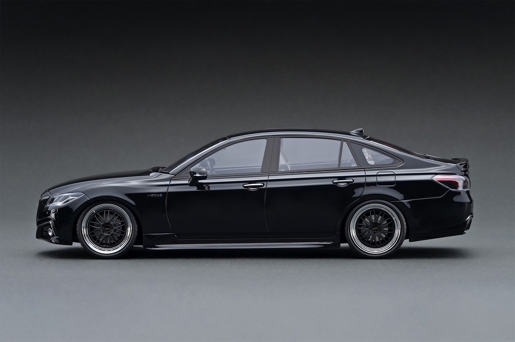 1/18スケール「クラウン（220）3.5L RSアドバンス」各種 正式